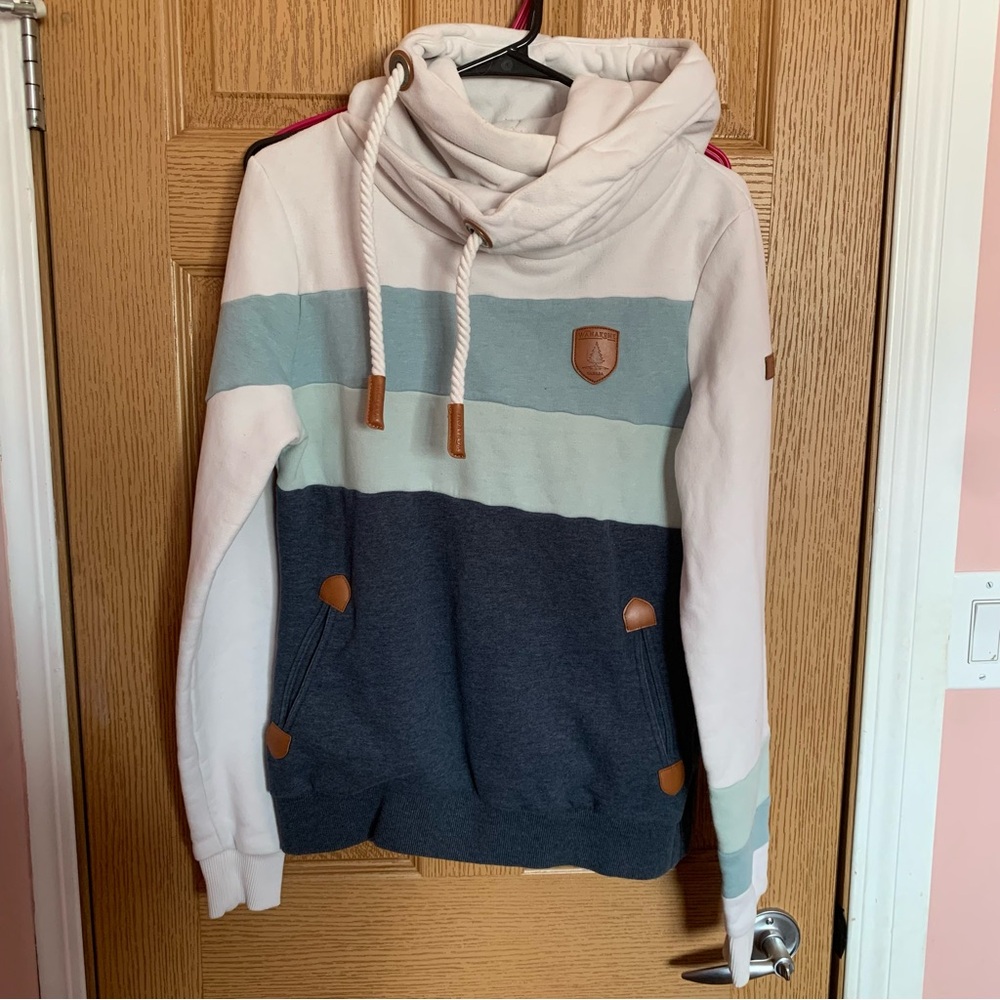 Wanakome Colorblock Pullover Hoodie in Pink, Light Blue & Navy
